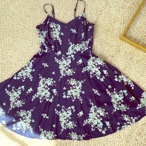 Old Navy floral flowy spaghetti strap sundress